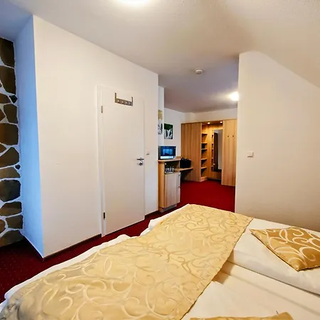 Wellness Hotel Garni Krone-2