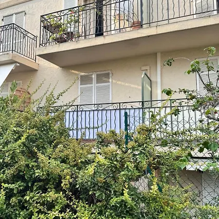 Studio In The Center Of Saint-Jean-Cap-Ferrat-3