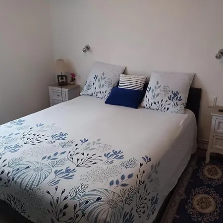 CHAMBRES Climatisées tout Confort,GARE ,WIFI, parking, avec pt dejeuner compris-2