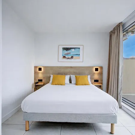 Hotel Centre Plage-3