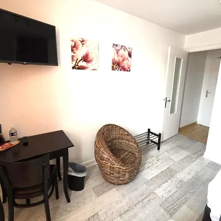 Hotel Le Bourgogne-3