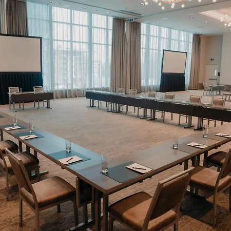 Homewood Suites By Hilton Montreal Midtown-3