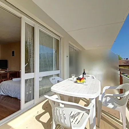 Quiet Studio With Balcony Near The Beach-2