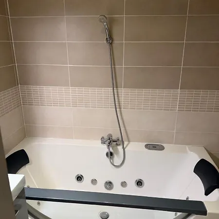 Appartement duplex T3 avec box - Paris Marche de Noël - La Défense - Airport CDG - Parc des expositions - Stade de France - Disney - Astérix - Val D Europe-3