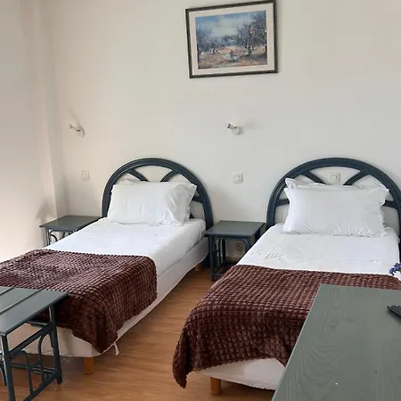 Hotel Du Rocher-2