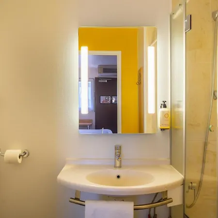 B&B HOTEL Lorient Lanester-2