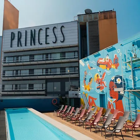 Barcelona Princess-3