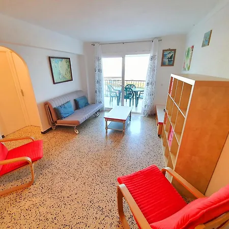 Apartamento Karina Beach-3-3