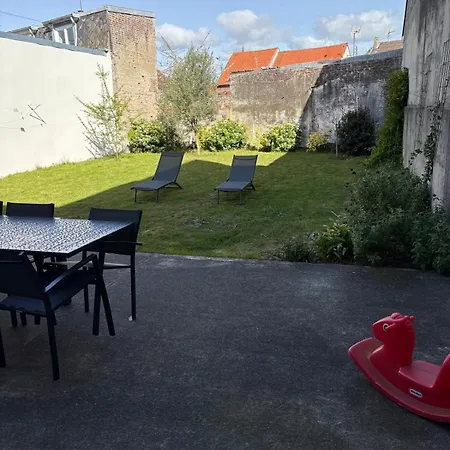 Maison de pêcheur+ jardin 5 min à pieds de la Baie-3