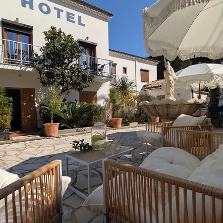Hotel La Bastide-3