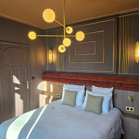 Le Castel Guesthouse-2