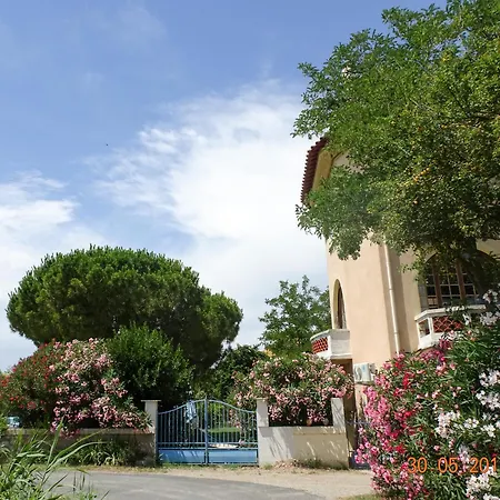 Domaine du Petit Tournebelle-2