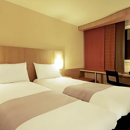 Ibis London Luton Airport-2