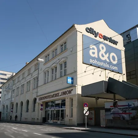 A&O Salzburg Hauptbahnhof-3