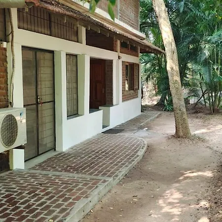 Isai Ambalam guest house-3