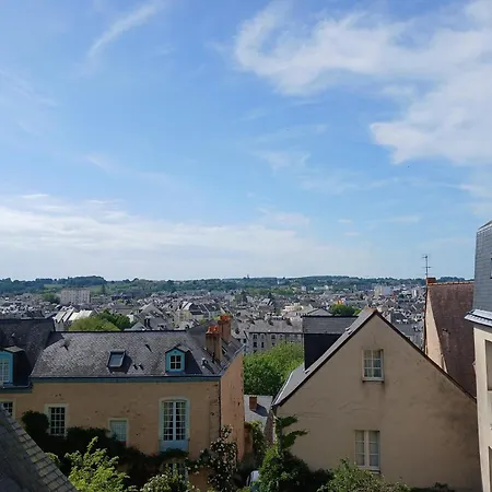 Petite Maison Romantique Coeur Historique Plantagenet, au calme-2