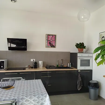 Quetzal, Clim, jardin et parking-3