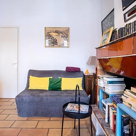 La Maison et son jardin clos-2