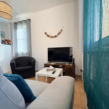 Appartement familial centre et plage-3