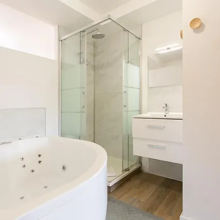 Séjour Sauna et Jacuzzi Cocon-3