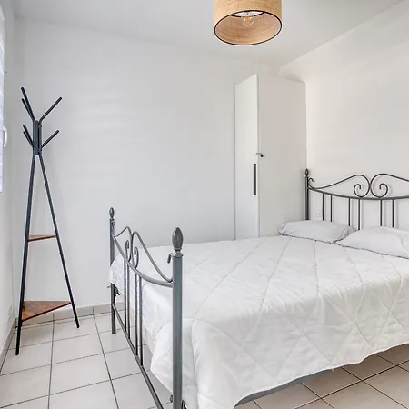 Charmant T2 avec terrasse, climatisation et WIFI - Quartier résidentiel à Biscarrosse - FR-1-521-217-3