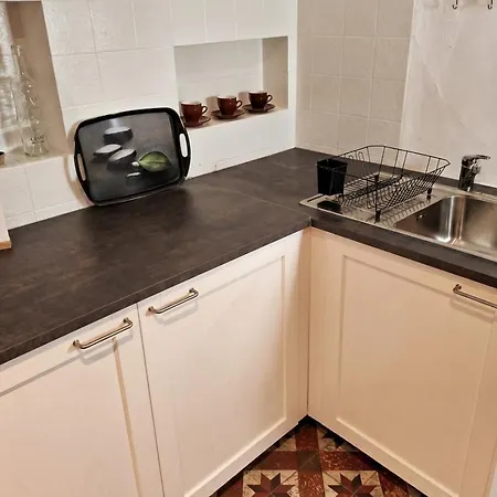 1-Bed Apartment, Courtyard, Central Perpignan-3