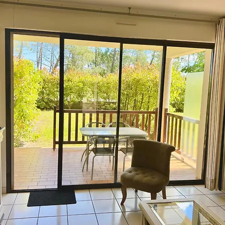 Duplex T3 2 étoiles bord de lac 65mcarrés-2