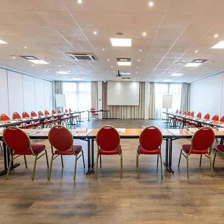Mercure Paris Le Bourget Aeroport-3