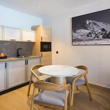 Radisson Resort & Residences Tenerife - Adults Only-3