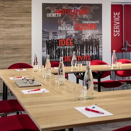 IBIS Cannes Mouans Sartoux parking gratuit-3
