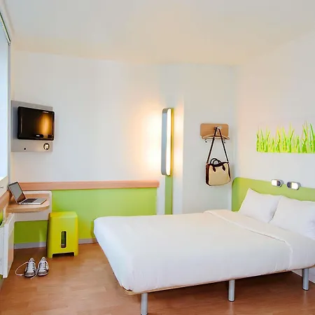 ibis budget Bordeaux Centre Bastide-2