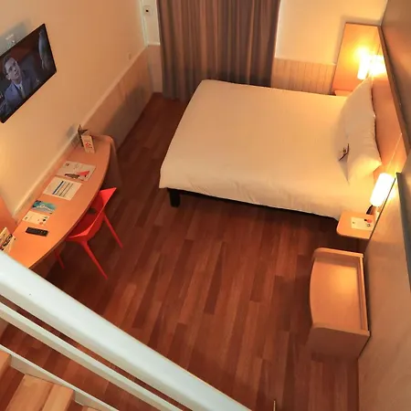 Ibis Aurillac-3