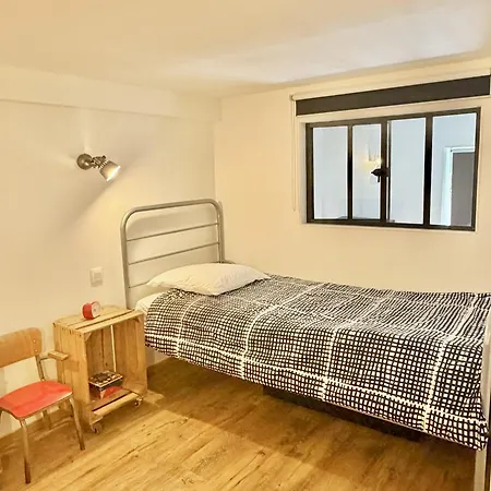 St Malo Intra-muros duplex 2 chambres Wifi haut débit à 3 min des plages-2