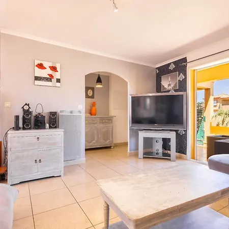 Spacieuse maison pour 6 personnes, proche mer et commerces-2