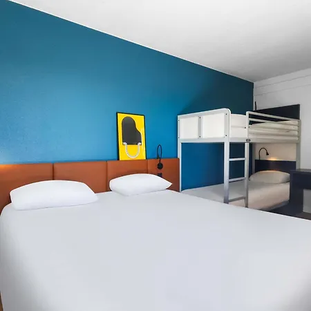 Ibis Auch-2