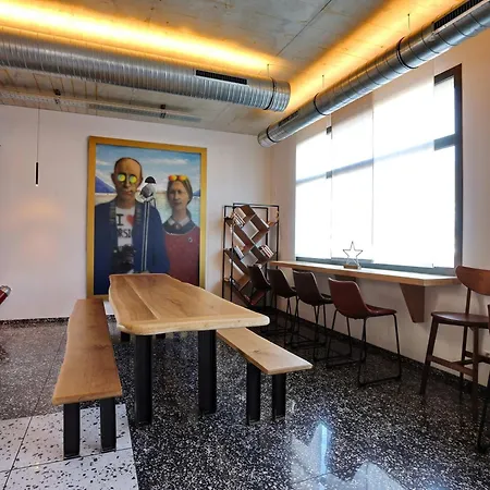 Ibis Styles Ajaccio Napoleon-2