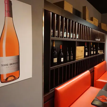 Ibis Girona-2