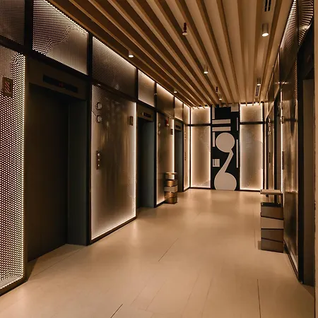 Pullman Dubai Jumeirah Lakes Towers-3