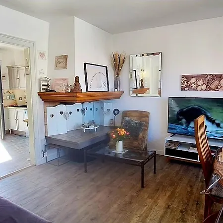 LES FRUITS DE MER, plage et centre à pied, lits faits, parking gratuit, animal bienvenu-3