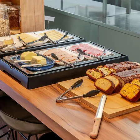 ibis Styles Bordeaux Lac Bruges-2
