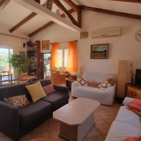 VILLA LARGIA porto vecchio - A 5 MIN DES PLAGES DE PALOMBAGGIA - CALME- CLIMATISATION-3