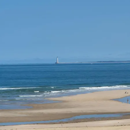 Soulac Côté Plage - Devant l'océan-3