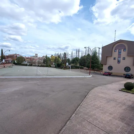 Residencia Universitaria "Rudma Hospital Del Rey"-3