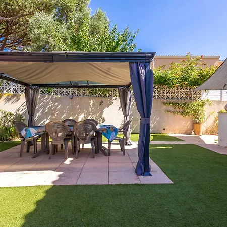 Confortable pavillon avec jardin à 900m de la plage-3
