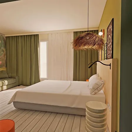Ibis Styles Vannes Pte Golfe-2