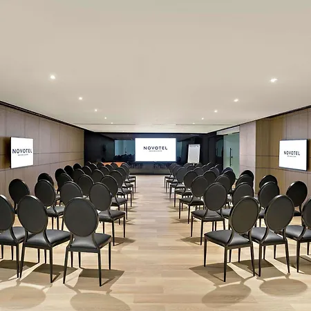 Novotel Abu Dhabi Al Bustan-2