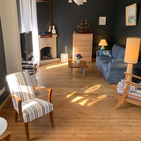 Villa de 3 chambres a Soulac sur Mer a 600 m de la plage avec piscine privee et jardin clos-3
