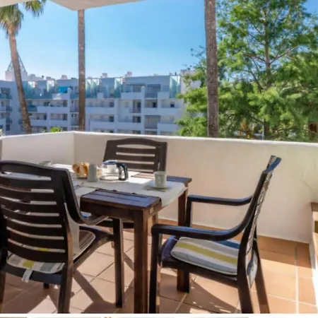 Spacious Apartment In Roses, 60 M², Shared Pool-3