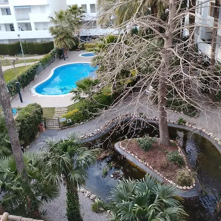 Spacious Apartment In Roses, 60 M², Shared Pool-2
