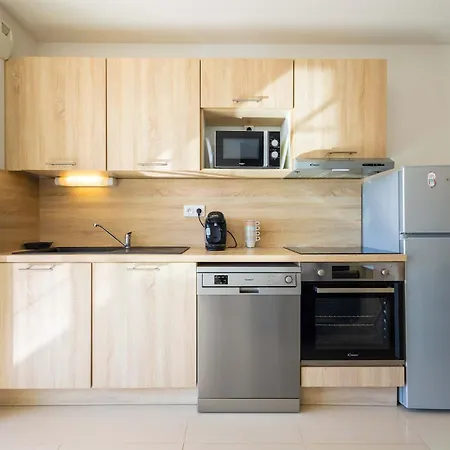 Agréable appartement pour 4 personnes à 150m de la plage-2